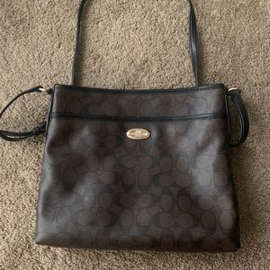 Coach shoulder bag
